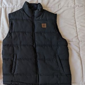 Black Field& Stream puffer vest, medium